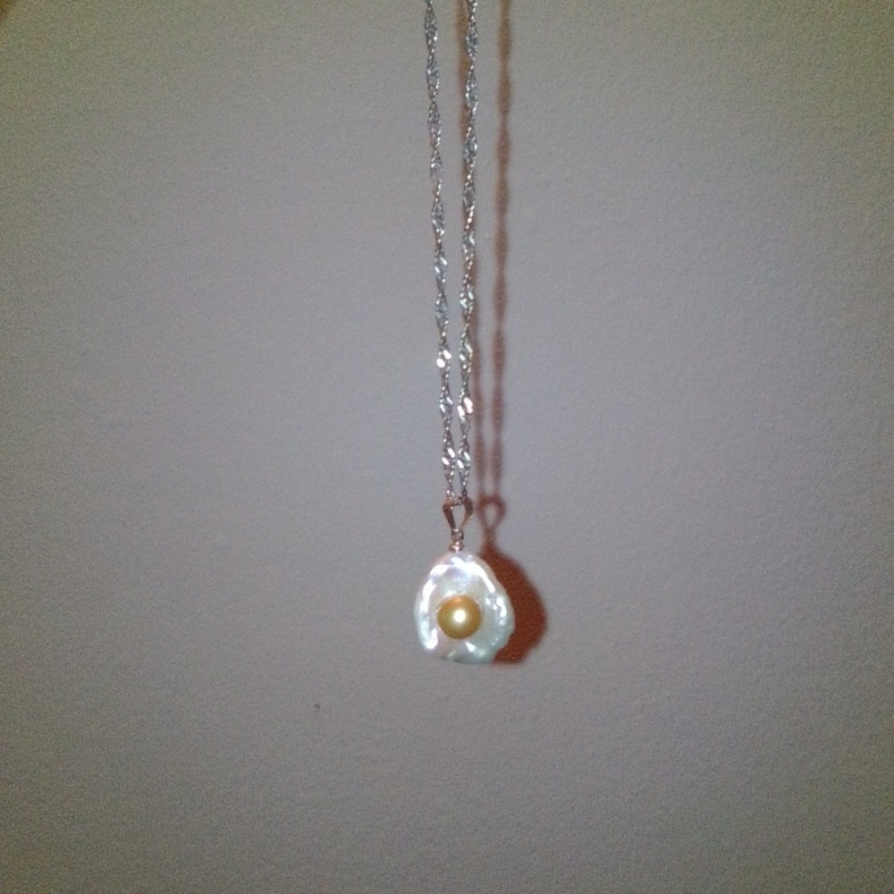 Spiral Pearl necklace (REAL)
